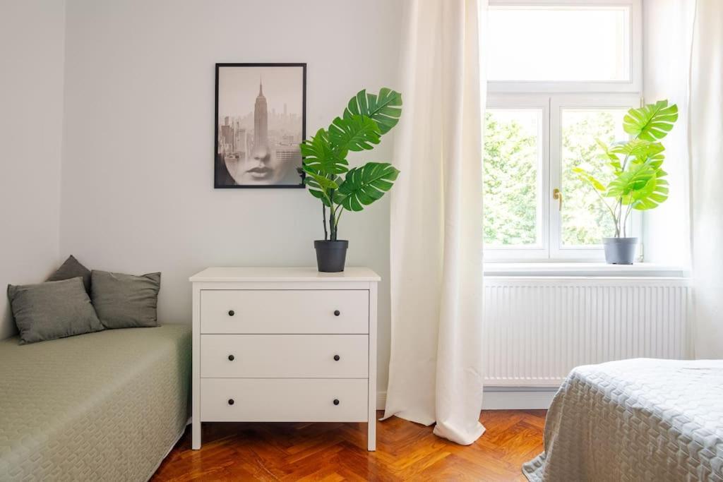 كراكوفيا Florianska Gate Luxury Apartments المظهر الخارجي الصورة