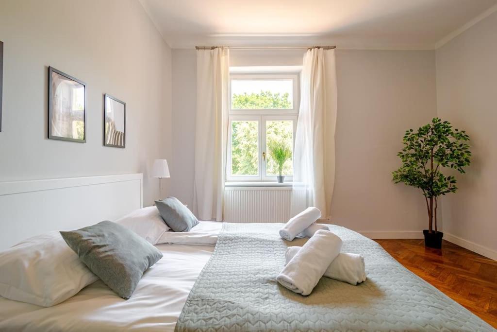 كراكوفيا Florianska Gate Luxury Apartments المظهر الخارجي الصورة