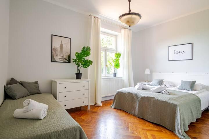 كراكوفيا Florianska Gate Luxury Apartments المظهر الخارجي الصورة